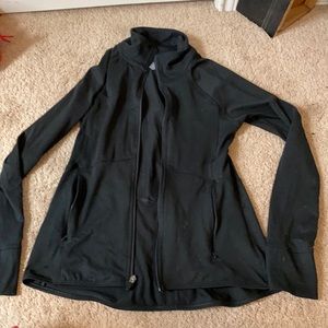 Lightweight jacket, great for working out 🖤